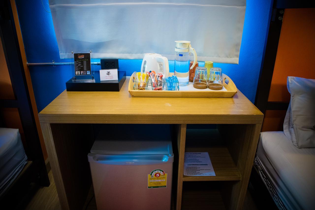 Tawan Bed Club Hostel เชียงใหม่ ภายนอก รูปภาพ
