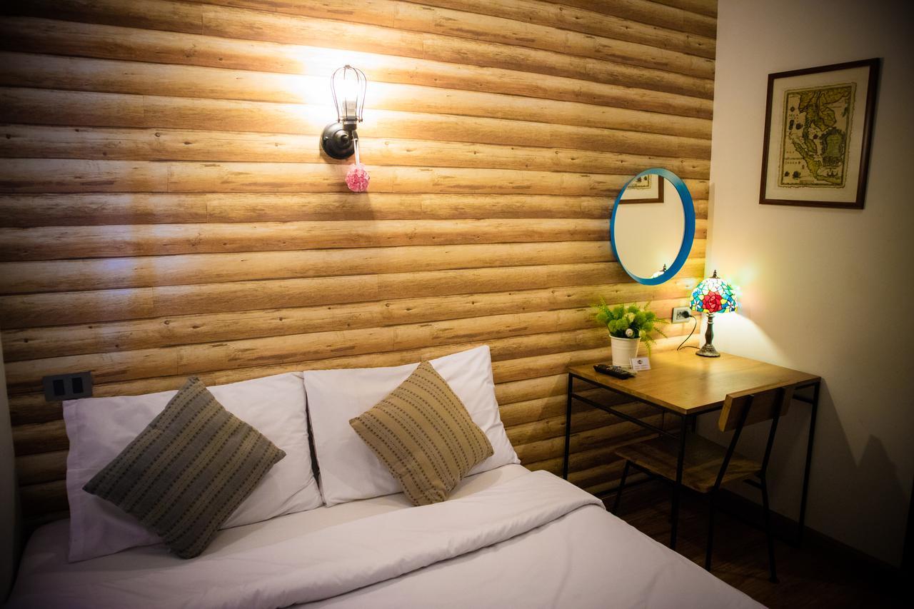 Tawan Bed Club Hostel เชียงใหม่ ภายนอก รูปภาพ