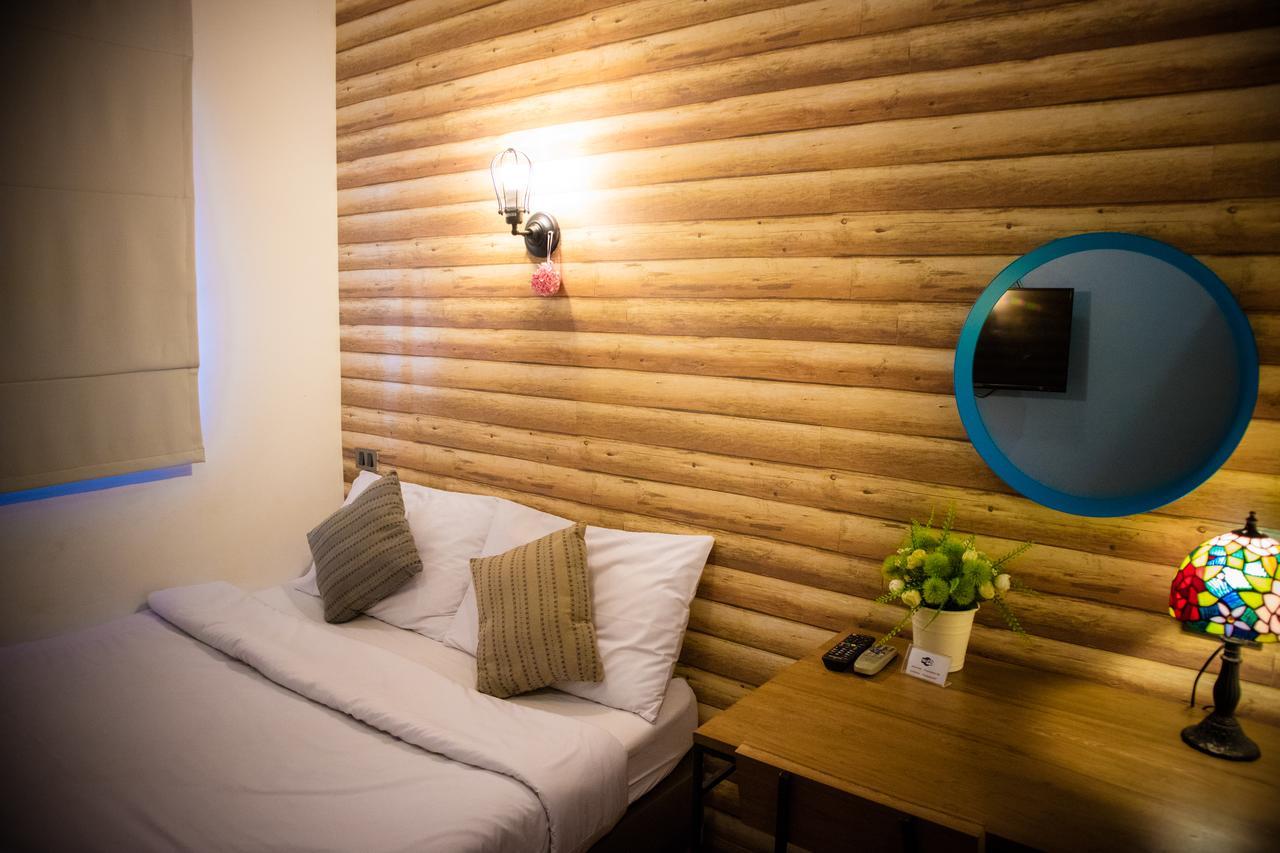 Tawan Bed Club Hostel เชียงใหม่ ภายนอก รูปภาพ